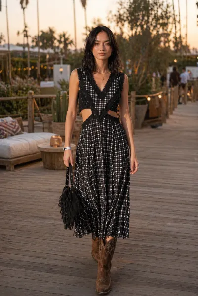 Effortless Boho Dress outfit featuring black lace maxi dress and western boots