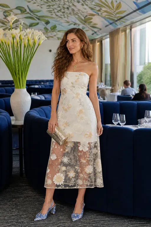 Flower Dress Date romantic pastel outfit