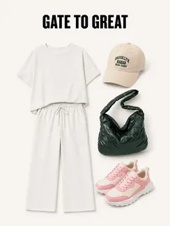 Gate to Great Airport Outfit