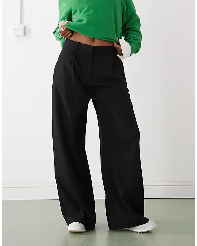 Weekday Dara Low Waist Wide Leg Trousers With Front Pleats In Black