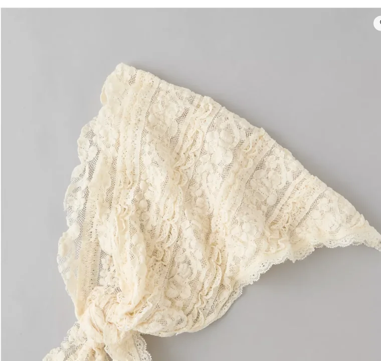 AE Lace Bandana