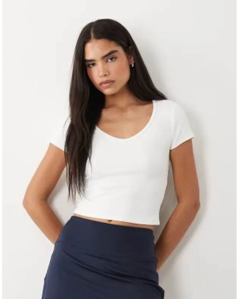 ASOS 4505 Micro Rib V-Neck Performance T-Shirt in White