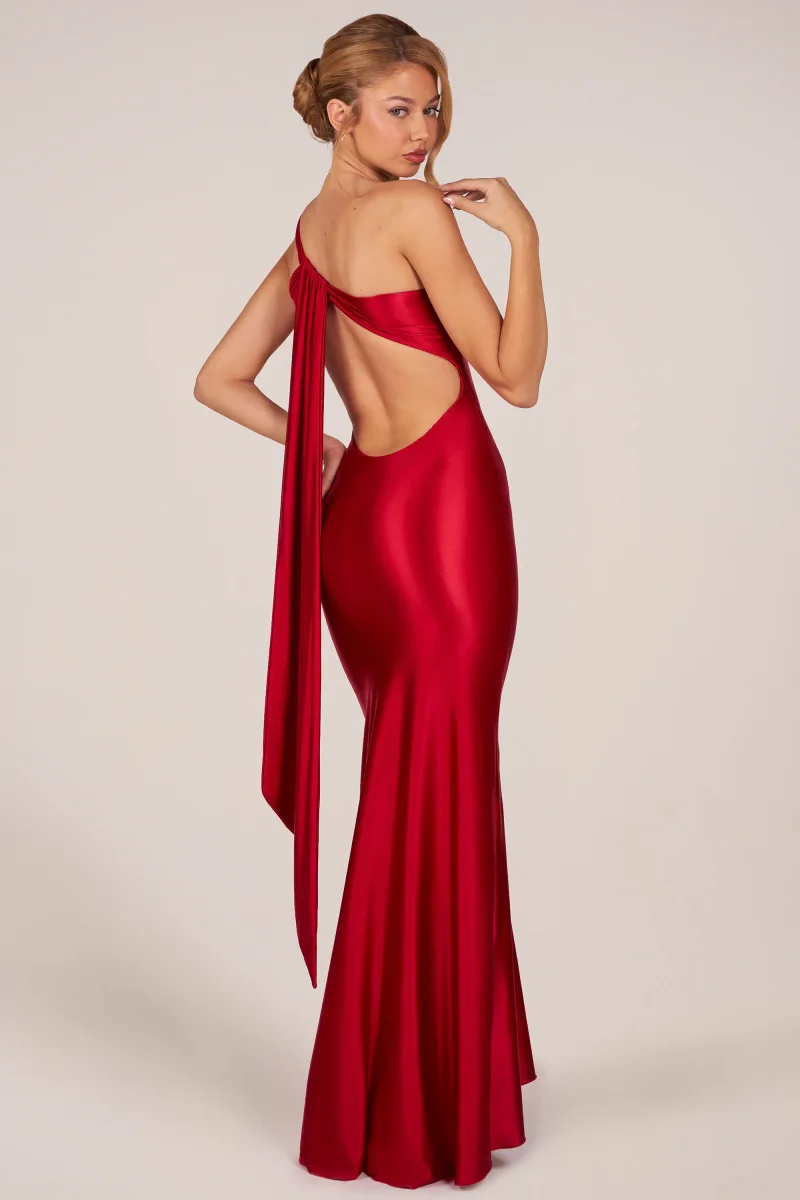 Asymmetric Tie-back Gown Bag