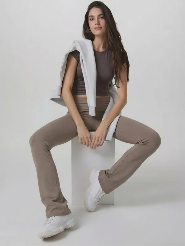Band Yoga Flare Pants