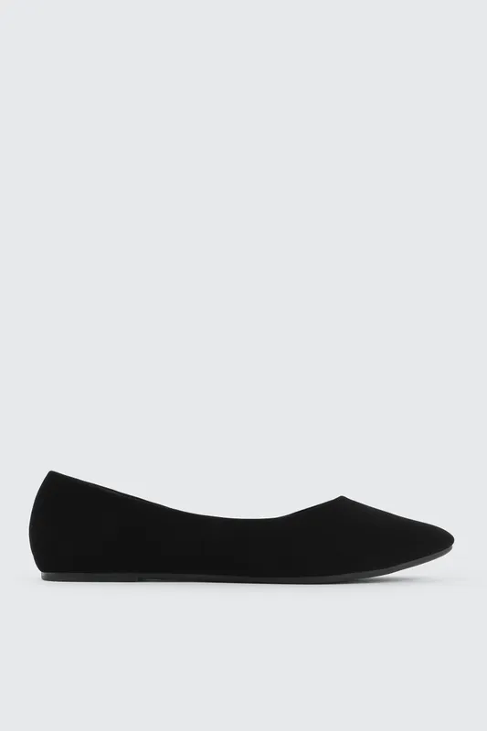 Black Pointed Flats