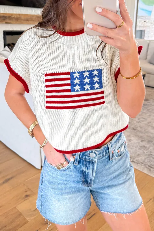 Casual White Cropped Short