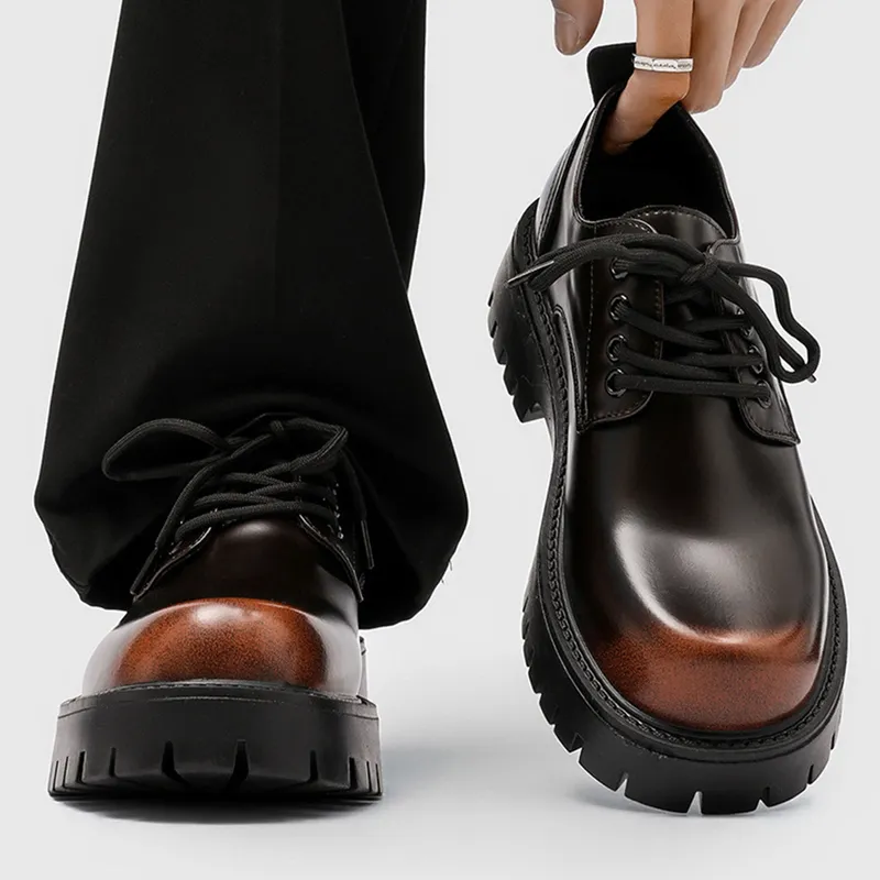 Derby Shoes With Bold Tread
