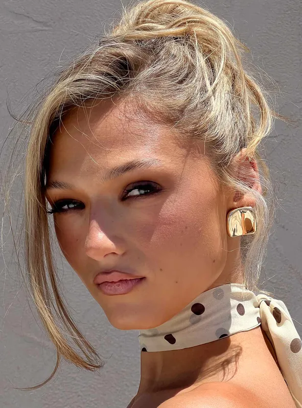 Earrings Lysandra Earrings Gold