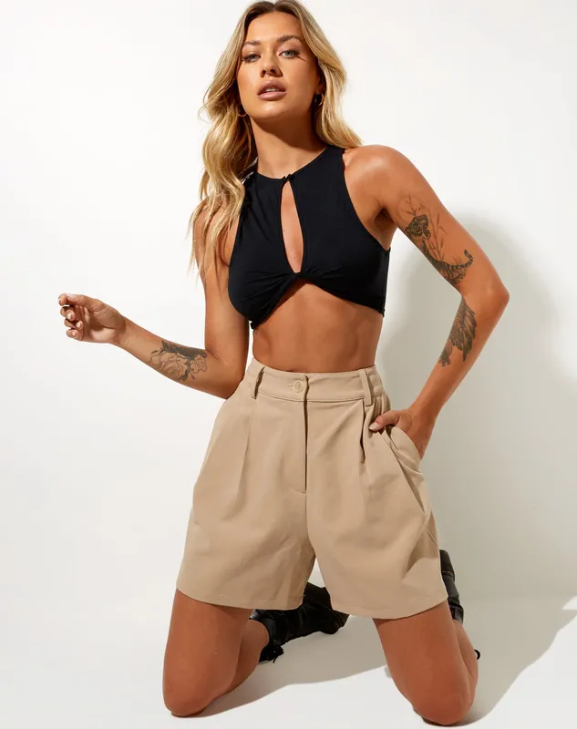 Hamo Tailored Short In Tan