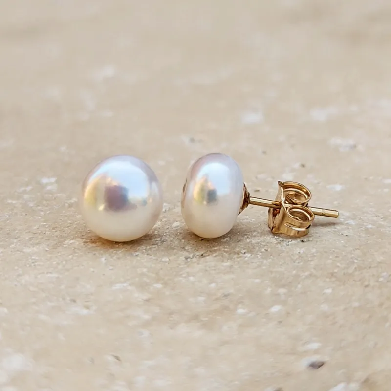 Mae Button Pearl Stud Earrings