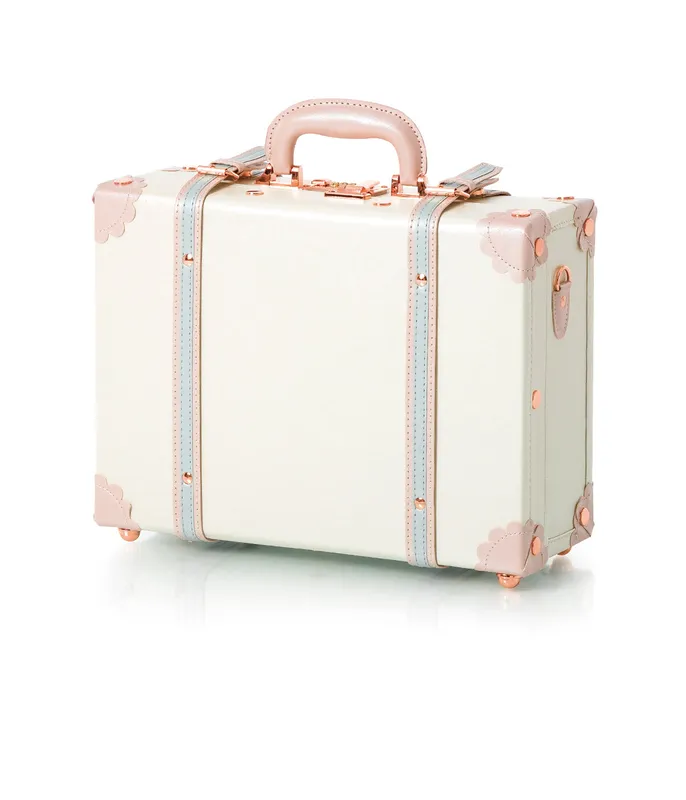 Minimalist Briefcase