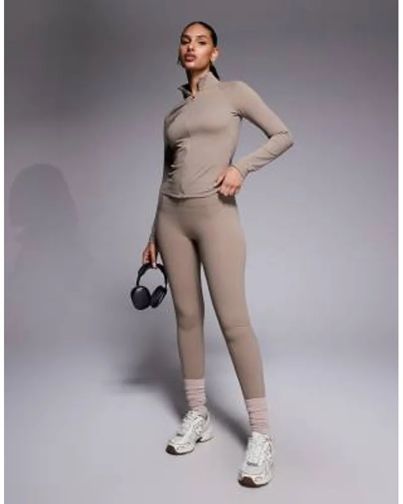 Montirex Form Leggings in Brown