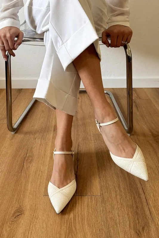 Pointed Toe Ivory Flats
