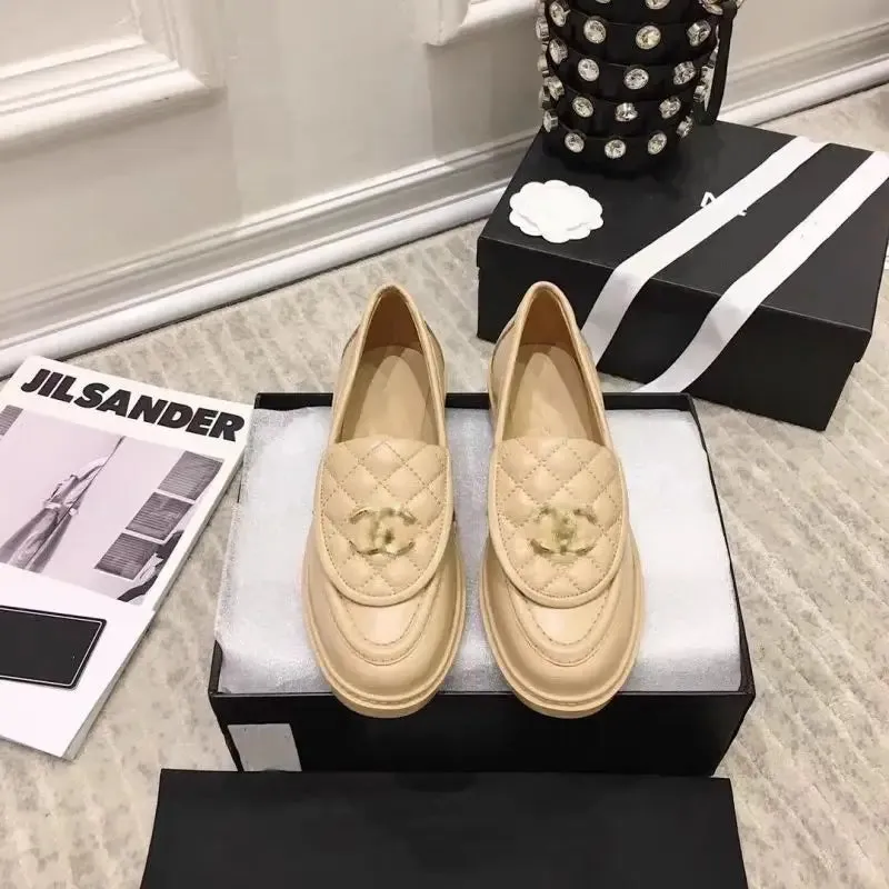 Quilted Leather Loafers – Elegance