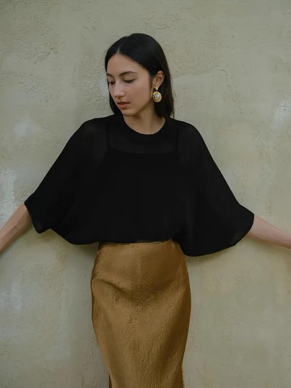 Sheer Knit Drape Top In Black