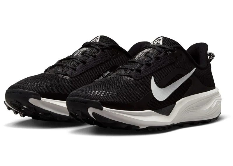 Acg Pegasus Trail Shoes