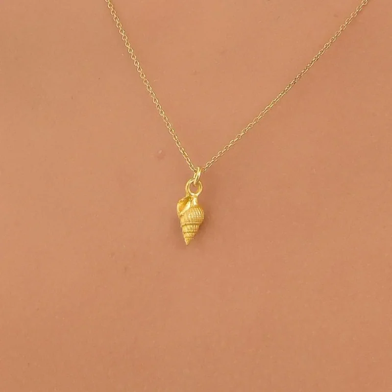 Sea Shell Pendant Minimalist
