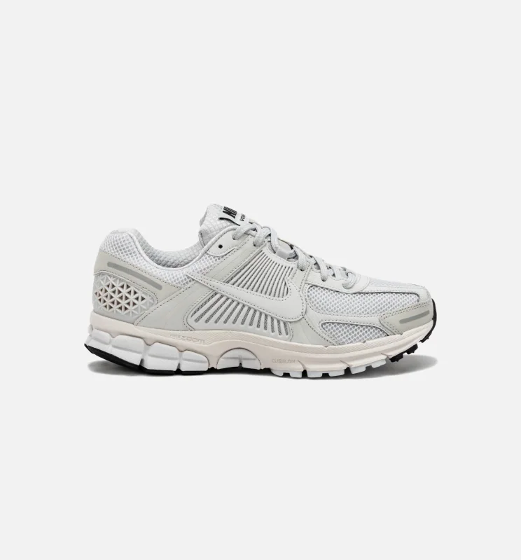 Zoom Vomero Running Shoe