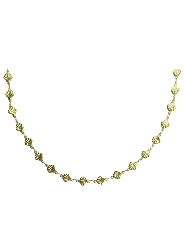 Short Shell Necklace