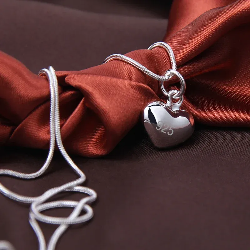 Small Heart Pendant Necklace