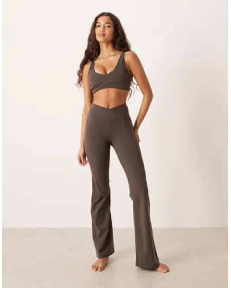 TALA Dayflex in Deep Taupe