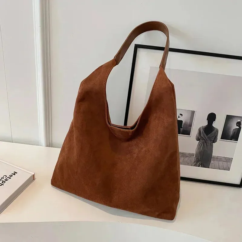 Tote Bag Spacious Structured