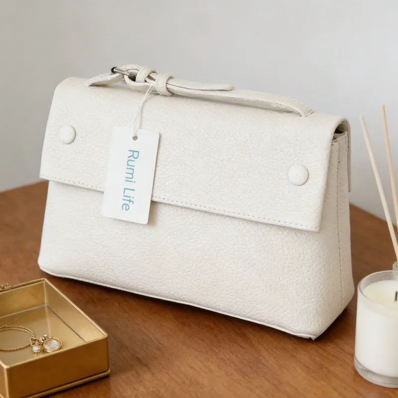 White Minimalist Tote
